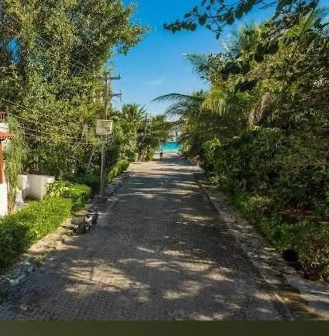 Apartamento Estudio A Unos Pasos De La Playa En Planta Alta Playa del Carmen